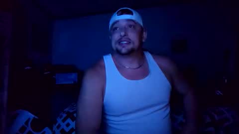Snapshot of silverfox706 chatting on April 22, 5:32 am Jay Silverfox706 online show from April 22, 5:32 am