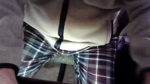 Snapshot of silversenior chatting on May 2, 9:53 pm Silver online show from May 2, 9:53 pm