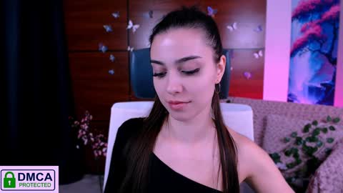 Snapshot of silvia_queen1 chatting on December 1, 11:47 pm Silvia nude in pvt online show from December 1, 11:47 pm