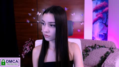 Snapshot of silvia_queen1 chatting on December 5, 8:55 pm Silvia nude in pvt online show from December 5, 8:55 pm