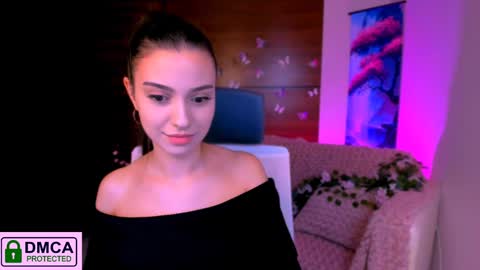 Snapshot of silvia_queen1 chatting on December 9, 11:24 pm Silvia nude in pvt online show from December 9, 11:24 pm