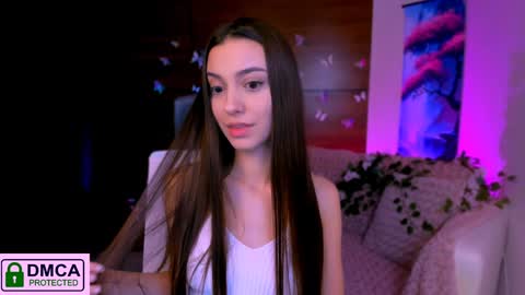 Snapshot of silvia_queen1 chatting on December 10, 9:11 pm Silvia nude in pvt online show from December 10, 9:11 pm