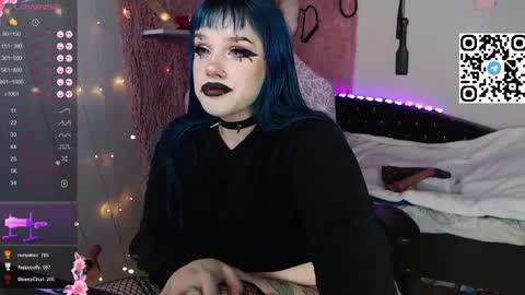 Snapshot of silvia_santorskii chatting on March 4, 10:46 am silvia_santorskii online show from March 4, 10:46 am