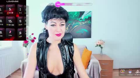 Silvia Wallec online show from October 26, 6:41 am