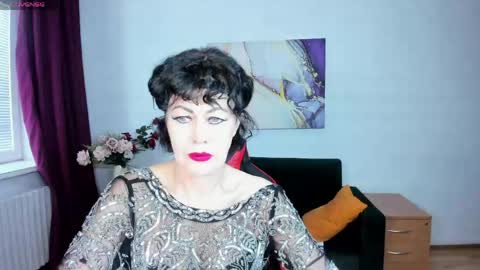 Silvia Wallec online show from April 29, 5:55 am