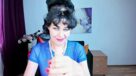 Silvia Wallec online show from June 30, 11:33 am
