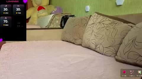 miss Anna online show from June 9, 9:54 am