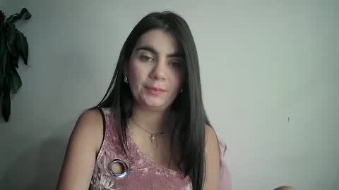 Snapshot of silviecollins chatting on February 13, 8:34 pm Silvie online show from February 13, 8:34 pm