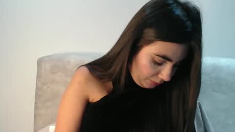 Snapshot of silviecollins chatting on October 1, 1:22 am Silvie online show from October 1, 1:22 am
