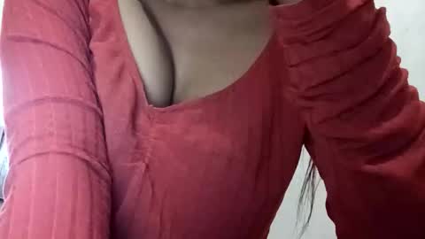 simarsharma6222 online show from December 3, 3:36 am