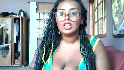 Simin Fox online show from April 3, 5:22 pm