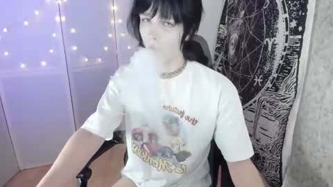 Snapshot of simochka_ chatting on August 7, 4:14 am Simochka online show from August 7, 4:14 am