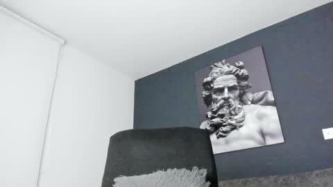 Snapshot of simon_leon01 chatting on January 27, 11:22 pm simon_leon01 online show from January 27, 11:22 pm