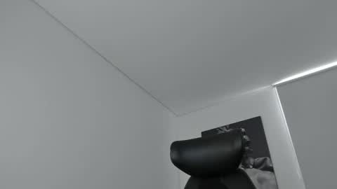 Snapshot of simon_leon01 chatting on November 10, 12:26 pm simon_leon01 online show from November 10, 12:26 pm