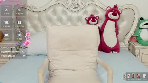 Snapshot of simonastephanie chatting on May 15, 1:18 pm simonastephanie online show from May 15, 1:18 pm