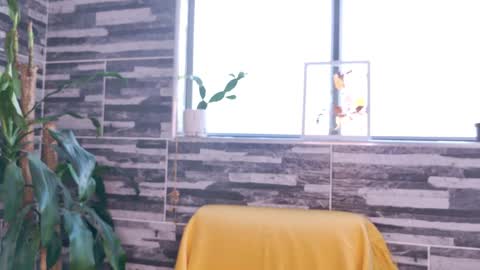 Snapshot of simone_4201 chatting on March 8, 3:24 pm Sim. online show from March 8, 3:24 pm