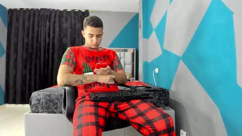 SIMON KELER online show from December 9, 5:18 am