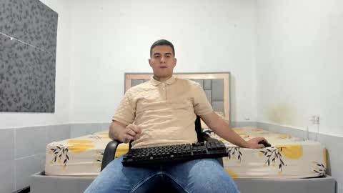 SIMON KELER online show from January 18, 12:14 am