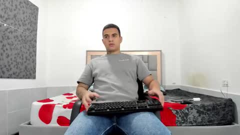 SIMON KELER online show from February 22, 3:51 am