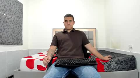 SIMON KELER online show from June 5, 3:18 pm