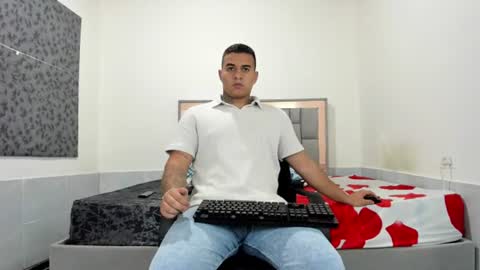 SIMON KELER online show from July 30, 5:28 am