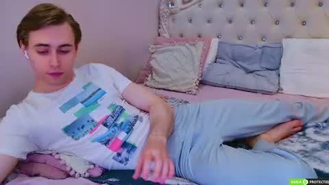 Simon online show from July 2, 3:23 am