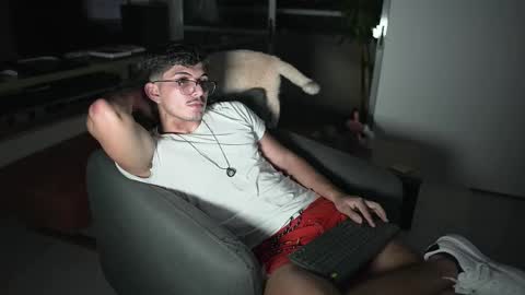 SIMOON online show from December 16, 5:34 am