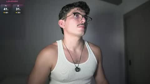 Snapshot of simoon_01 chatting on June 29, 10:54 pm SIMOON online show from June 29, 10:54 pm