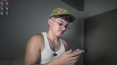 Snapshot of simoon_01 chatting on July 2, 12:54 am SIMOON online show from July 2, 12:54 am