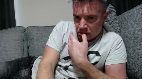 Ricky online show from November 18, 3:49 pm