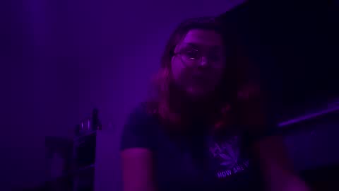 Snapshot of simplydizzy chatting on November 1, 2:13 am simplydizzy online show from November 1, 2:13 am