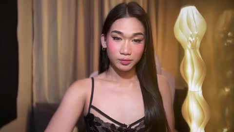 Snapshot of simplysultrykylie chatting on May 6, 4:45 pm Kylie online show from May 6, 4:45 pm