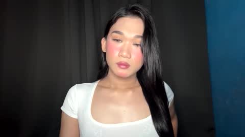 Snapshot of simplysultrykylie chatting on May 13, 8:06 pm Kylie online show from May 13, 8:06 pm
