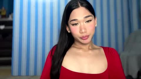 Snapshot of simplysultrykylie chatting on May 26, 10:17 pm Kylie online show from May 26, 10:17 pm