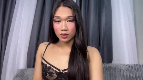 Snapshot of simplysultrykylie chatting on June 11, 6:00 am Kylie online show from June 11, 6:00 am