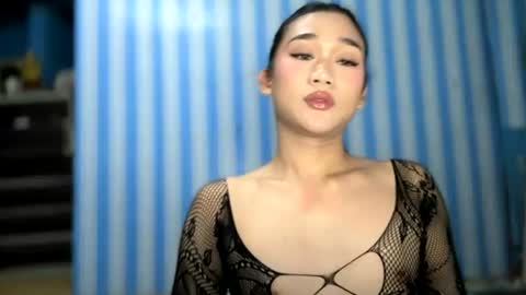 Snapshot of simplysultrykylie chatting on June 17, 2:40 pm Kylie online show from June 17, 2:40 pm