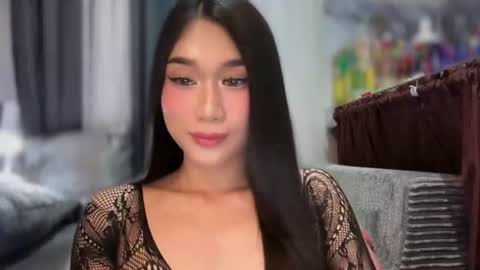 Snapshot of simplysultrykylie chatting on July 22, 10:29 am Kylie online show from July 22, 10:29 am
