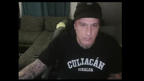 sinalco1975 online show from May 1, 1:54 am