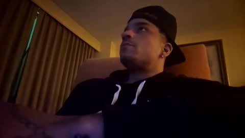 Snapshot of sincerleydr chatting on May 18, 5:35 am sincerleydr online show from May 18, 5:35 am