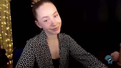 Sindi online show from February 10, 2:21 pm