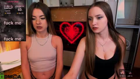 Snapshot of sindy_chiks chatting on December 13, 11:02 am Sindy online show from December 13, 11:02 am