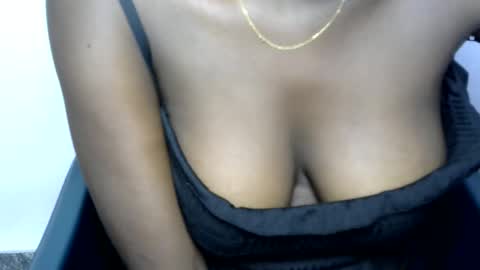 Snapshot of sinful_bitch80 chatting on May 28, 11:57 pm sinful_bitch80 online show from May 28, 11:57 pm