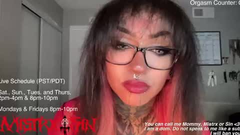 Snapshot of sinfulincubus chatting on June 25, 10:58 pm Mistrx Sin online show from June 25, 10:58 pm