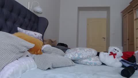 Lina online show from September 11, 6:24 am