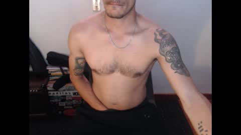 Snapshot of sinnervegas chatting on December 21, 3:46 am sinnervegas online show from December 21, 3:46 am