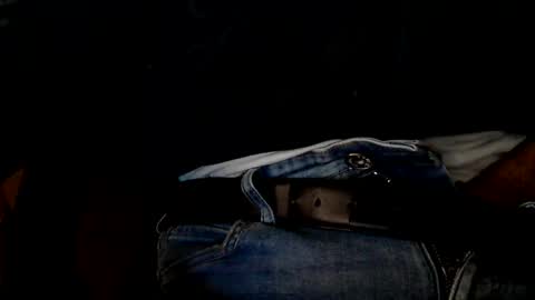 Snapshot of sinthesi chatting on October 28, 6:28 am Alex online show from October 28, 6:28 am