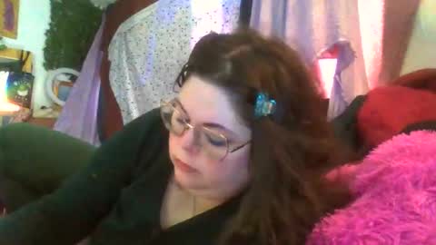 Siofra online show from April 7, 2:50 pm