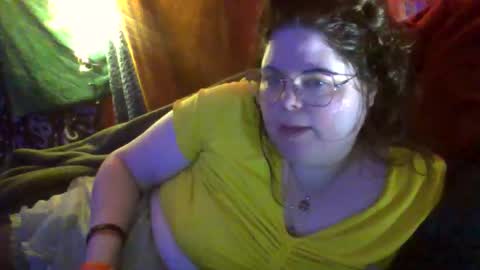 Siofra online show from April 28, 1:48 am