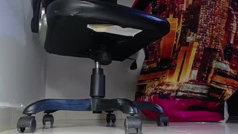 Snapshot of sir_kev66 chatting on February 23, 9:37 pm only foot worshipers here online show from February 23, 9:37 pm