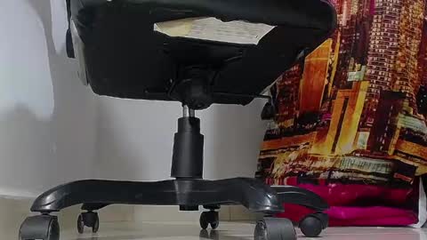 Snapshot of sir_kev66 chatting on February 25, 1:30 am only foot worshipers here online show from February 25, 1:30 am